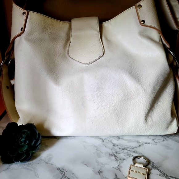 Matt & Nat large white leather hobo bag - Picture 3 of 11